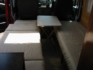 single beds with table